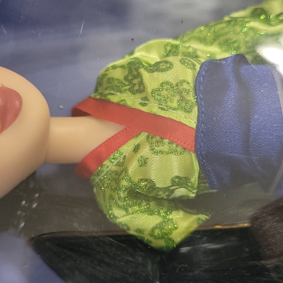 Disney Princess Mulan Royal shimmer new in box - Picture 12 of 13